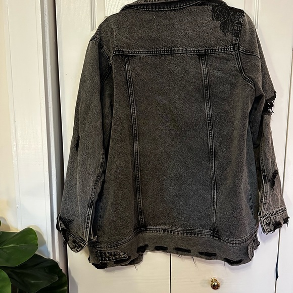 Gently Worn Cello Black Denim Jacket - Picture 6 of 7